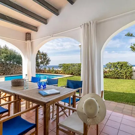 Araucaria Cala'N Bosch (Menorca)