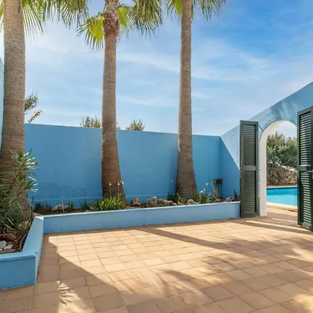 Villa Araucaria Cala'N Bosch (Menorca)